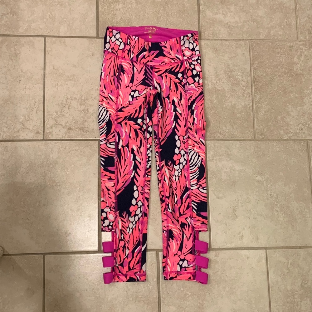 NWOT Lilly Pulitzer Luxletic 21” Cropped Legging